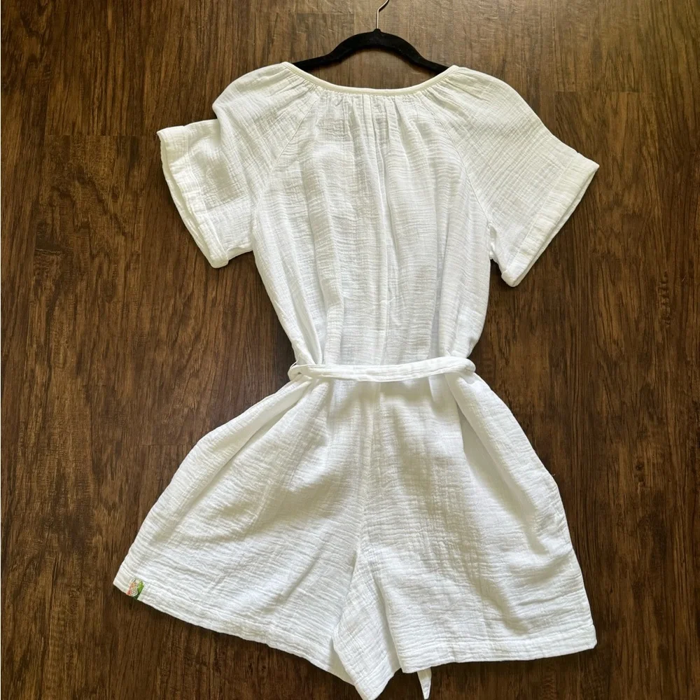 Tommy Bahama romper - Picture 5 of 13